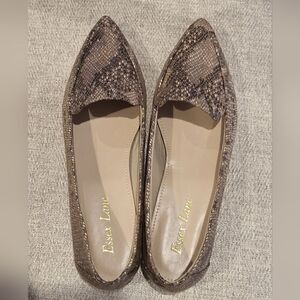 NEW! ESSEX LANE Aleanor Tan Multi Fashion Snake Pointy Toe Loafers Flats 6M